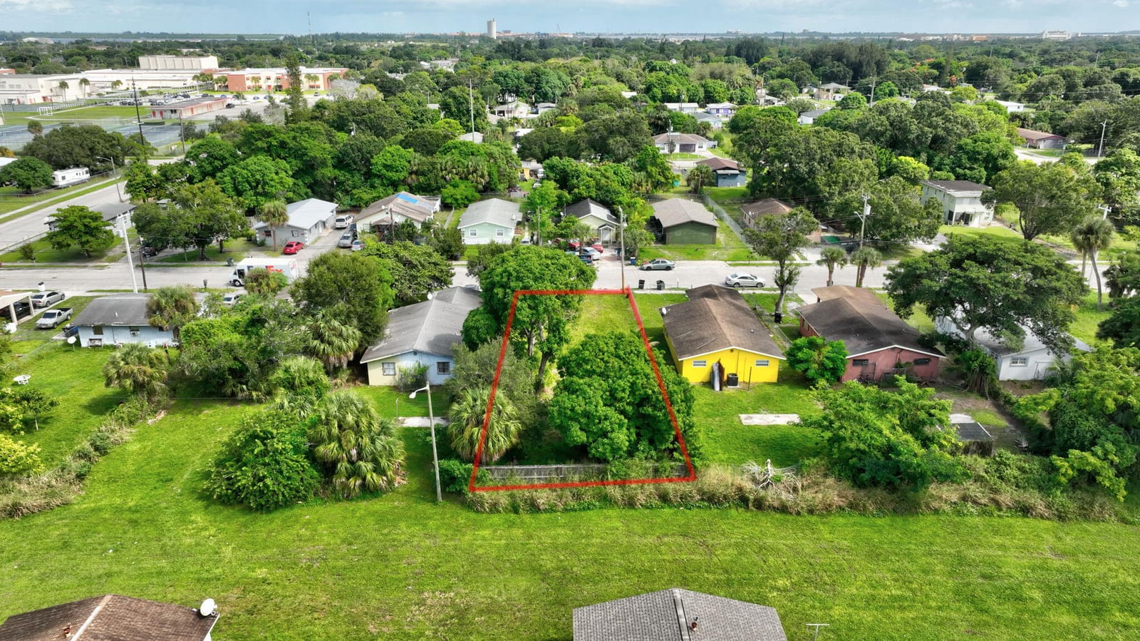 901 N 22nd Street, Fort Pierce, FL 34950 photo 13