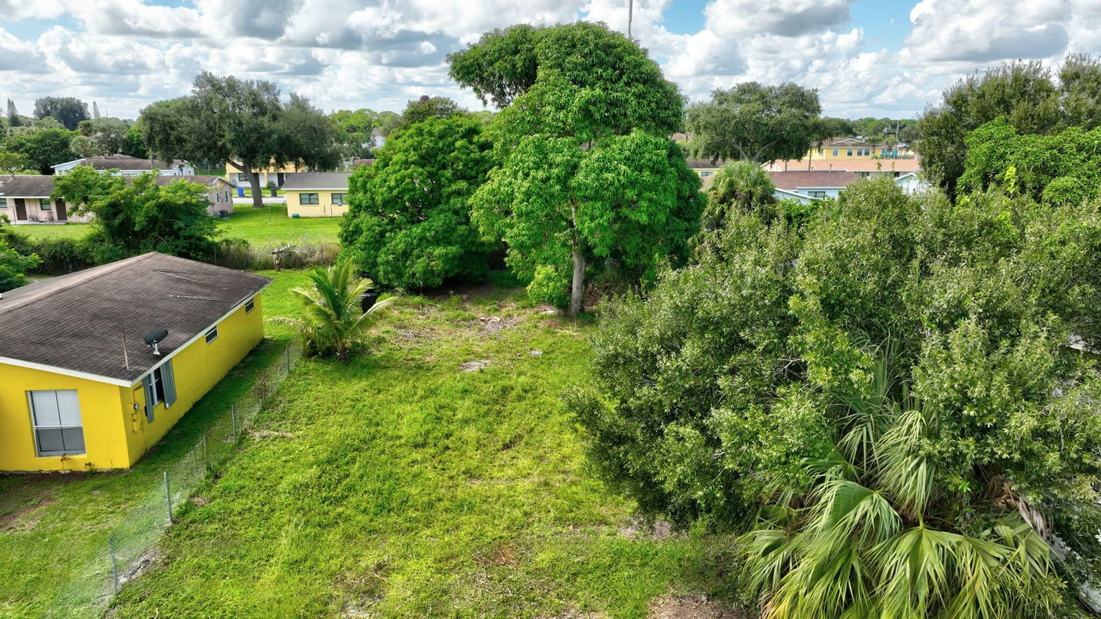 901 N 22nd Street, Fort Pierce, FL 34950 photo 4
