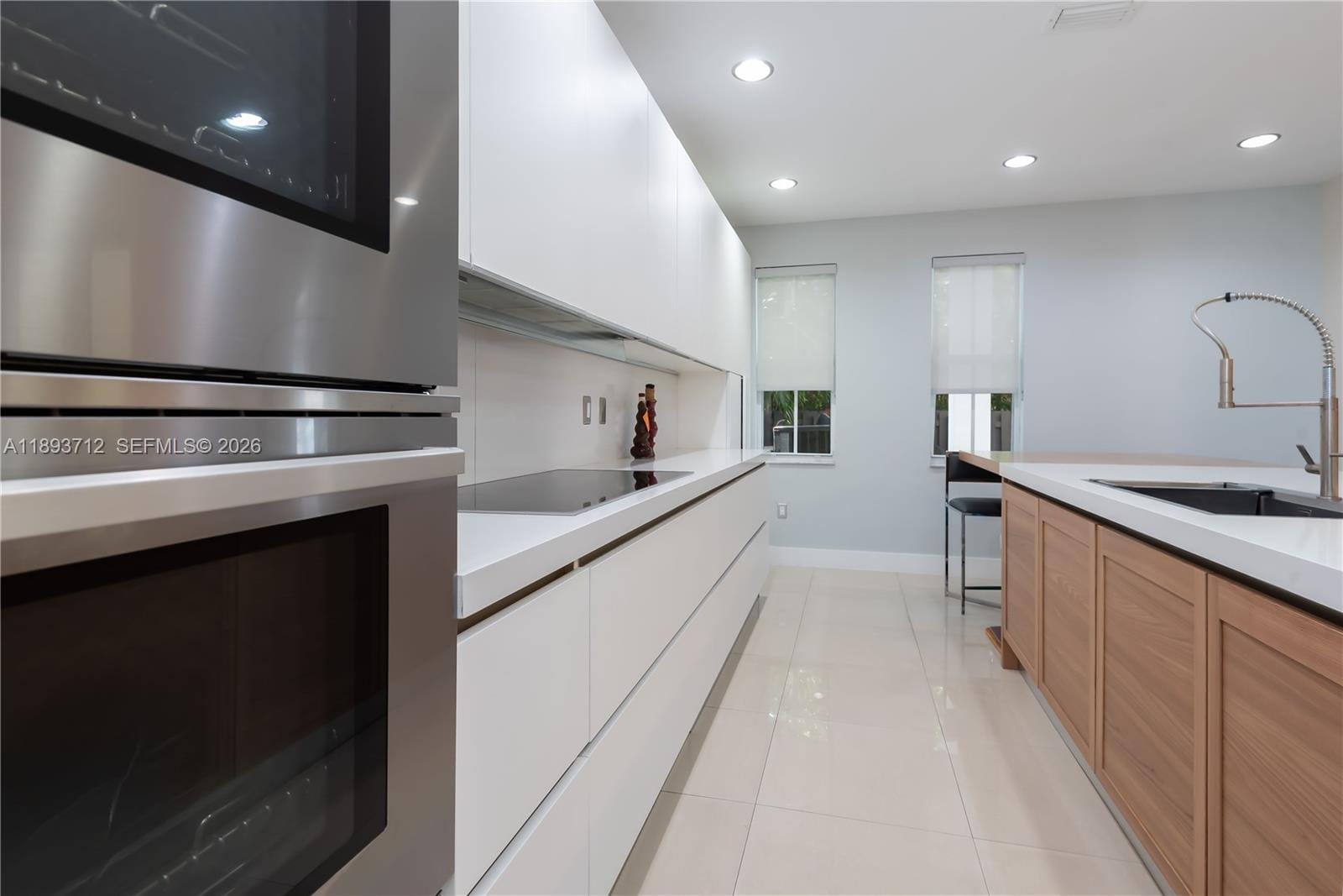 10742 NW 74th Lane, Doral, FL 33178 photo 2