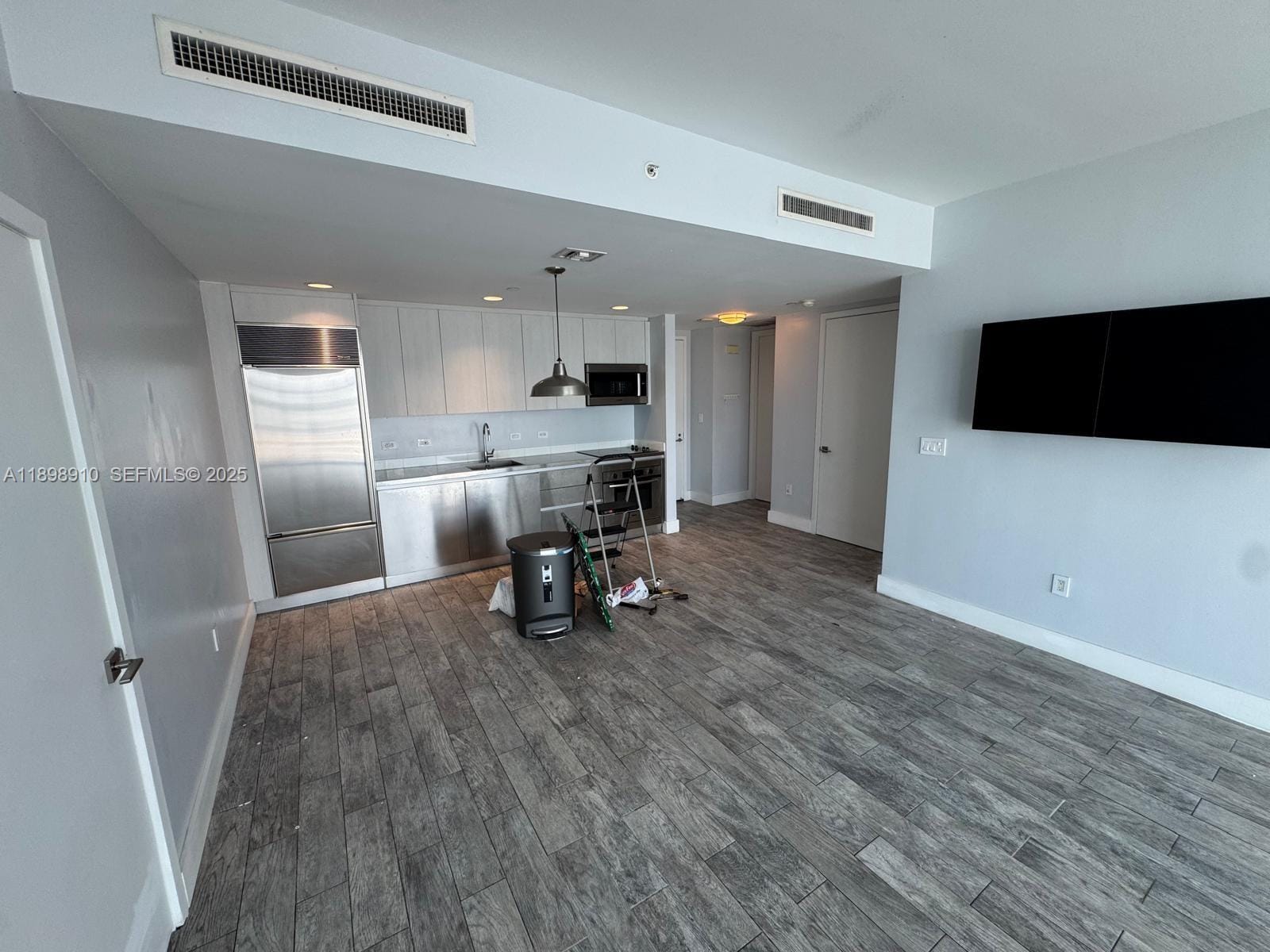 1040 Biscayne Boulevard 1106 — photo 11