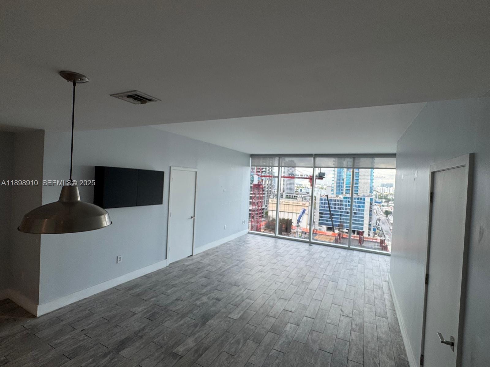 1040 Biscayne Boulevard 1106 — photo 10