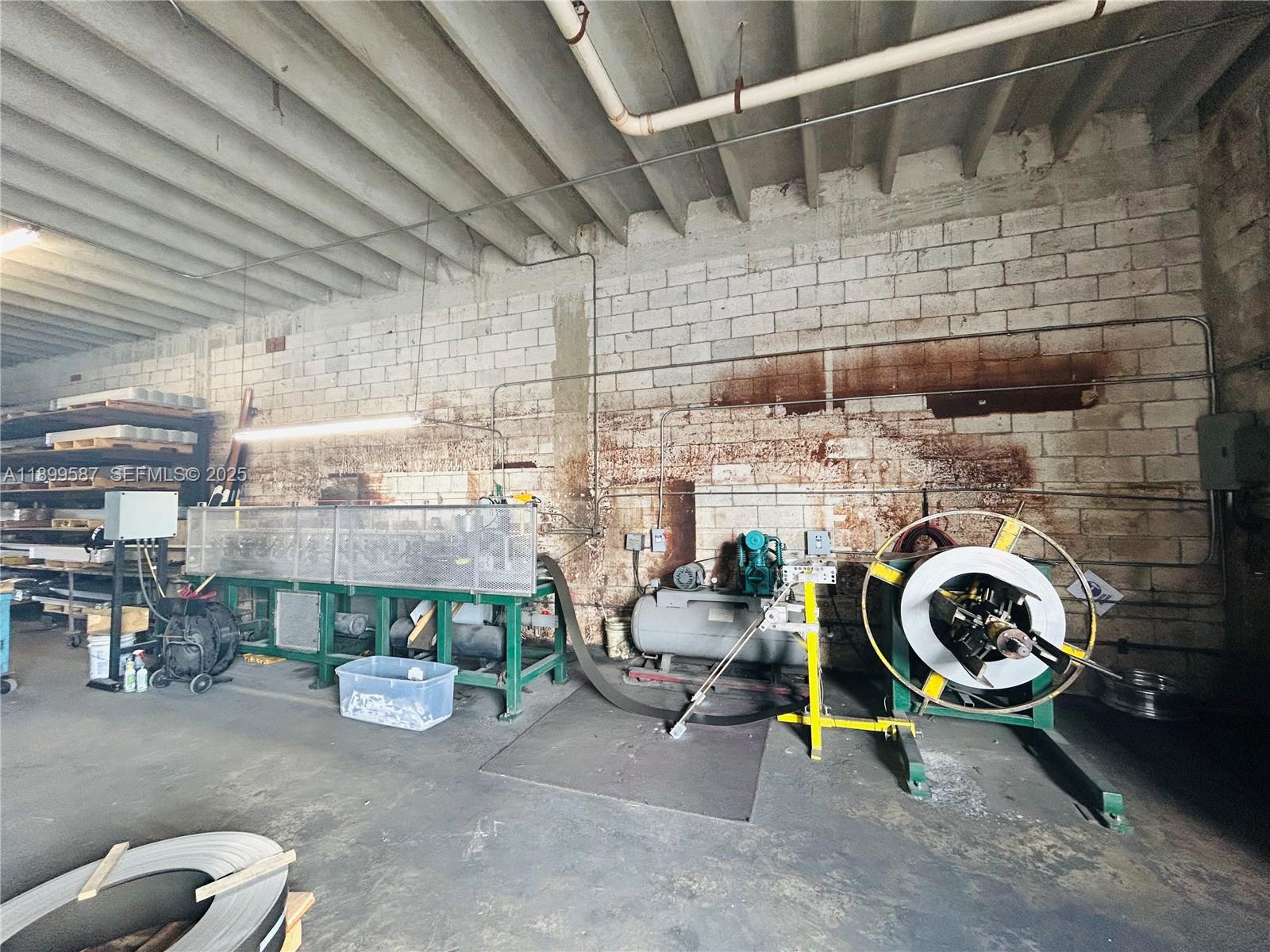 Fence Manufacturer, Hialeah, FL 33010, Hialeah