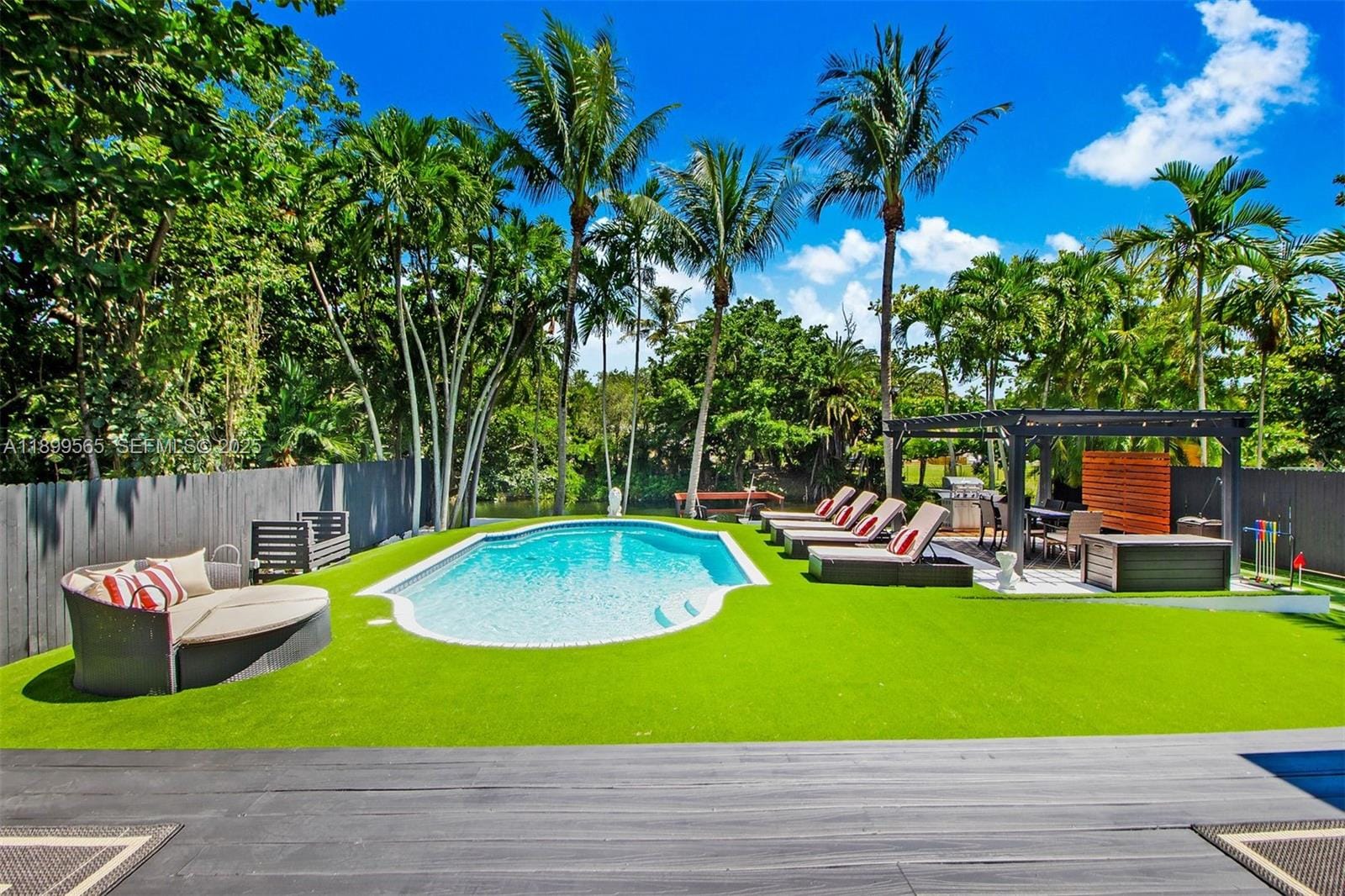 11975 W Biscayne Canal Road — photo 4