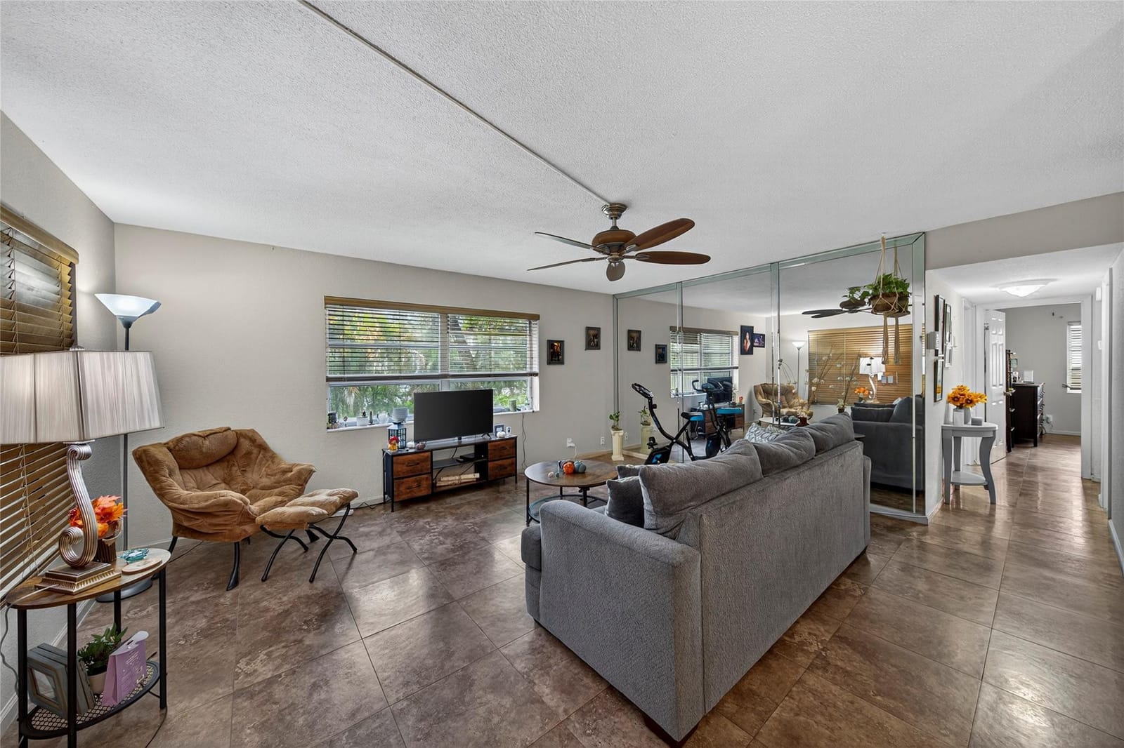2901 NW 47th Terrace 245A — photo 3