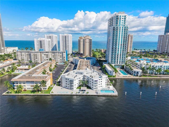 1913 S Ocean Drive 113, sold in Chelsea Bayview Condo, Hallandale Beach, FL