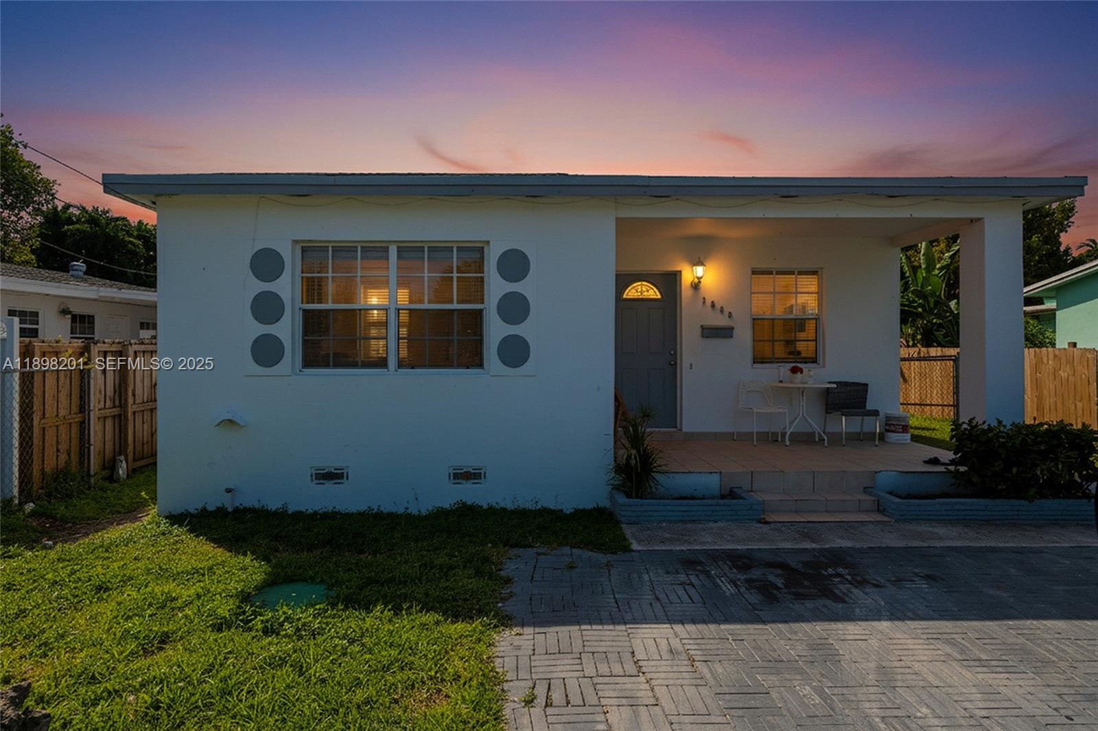 3840 SW 91st Avenue, Miami, FL 33165, Miami