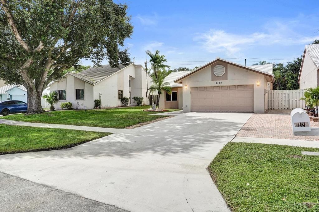 6128 Strawberry Lakes Circle, Lake Worth, FL 33463