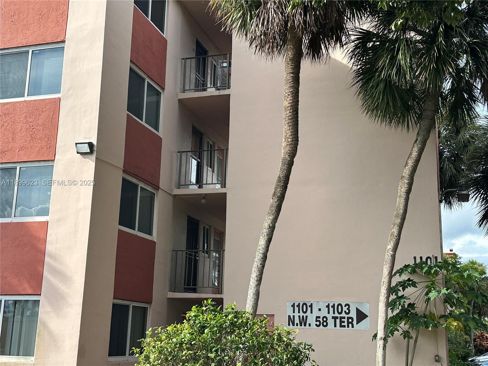 1101 NW 58th Terrace 108 — photo 4