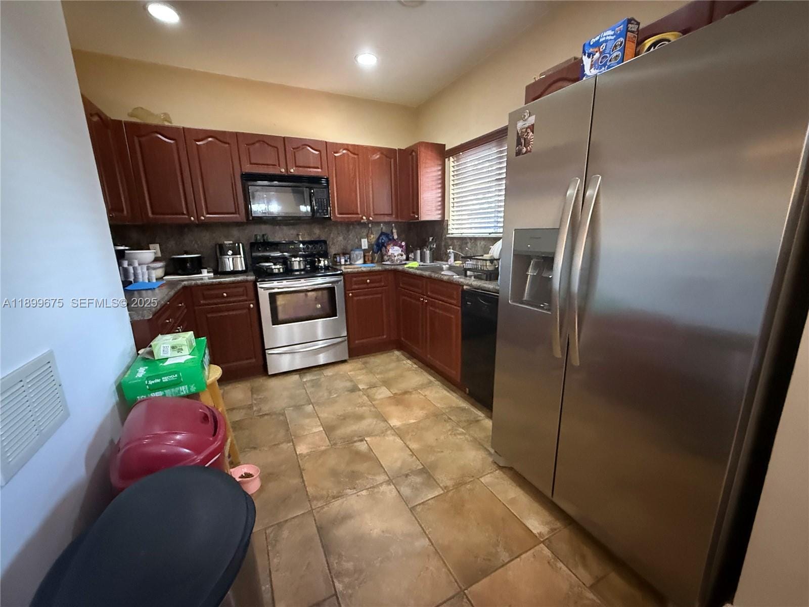 4108 NE 11th Drive — photo 5