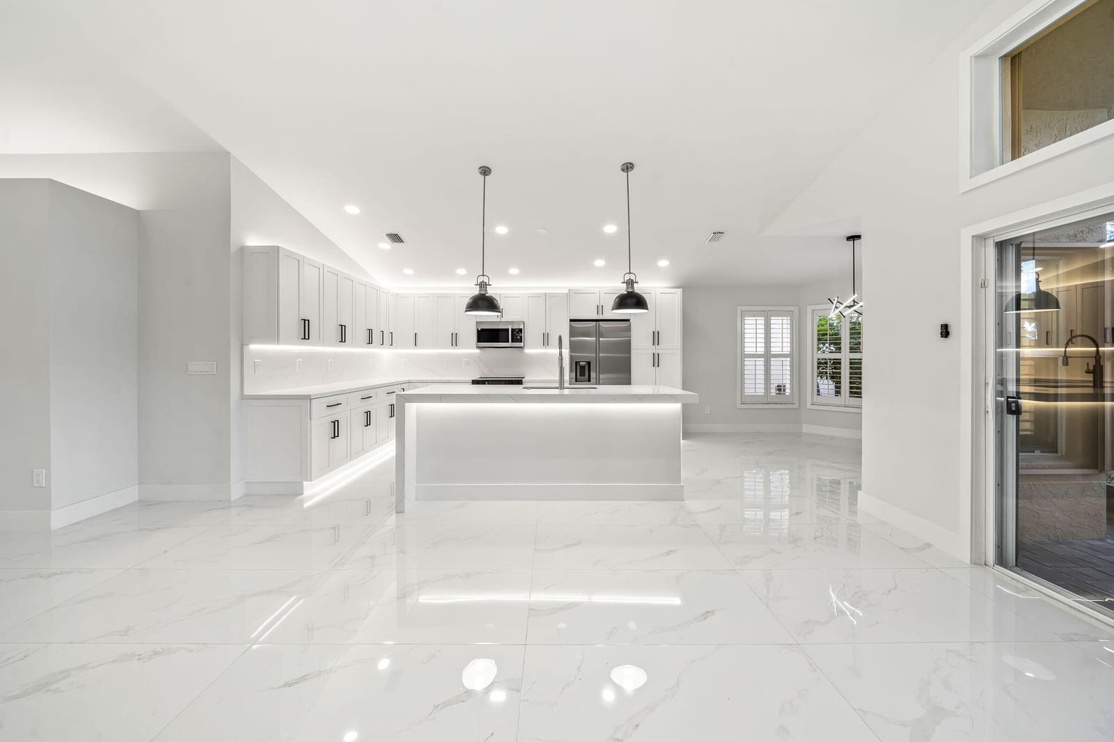 7273 Kea Lani Drive — photo 12