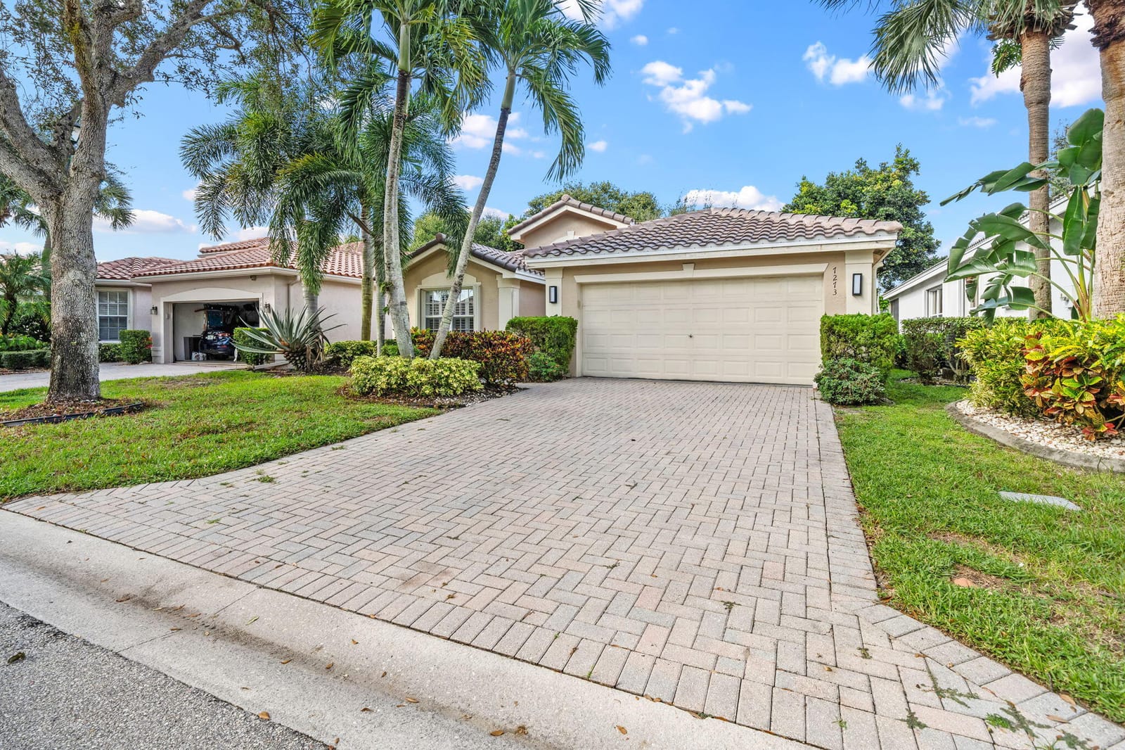 7273 Kea Lani Drive — photo 4