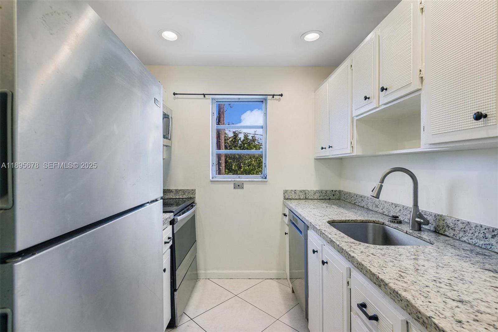 1701 Washington Street 304, Hollywood, FL 33020 photo 7