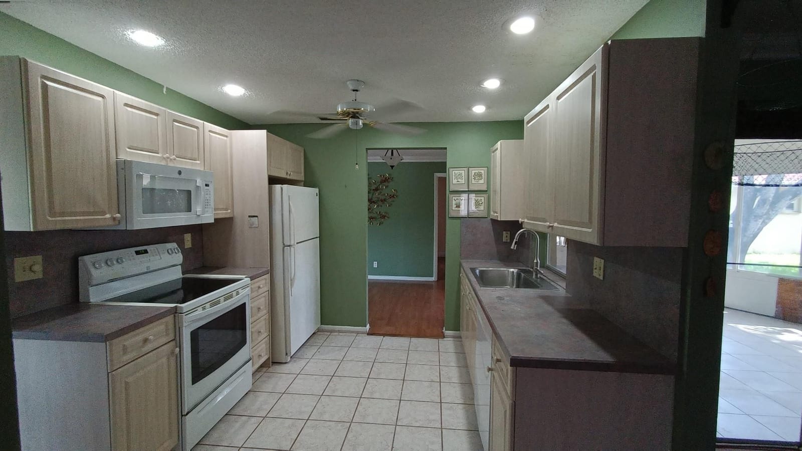1040 NW 49th Court, Deerfield Beach, FL 33064 photo 5