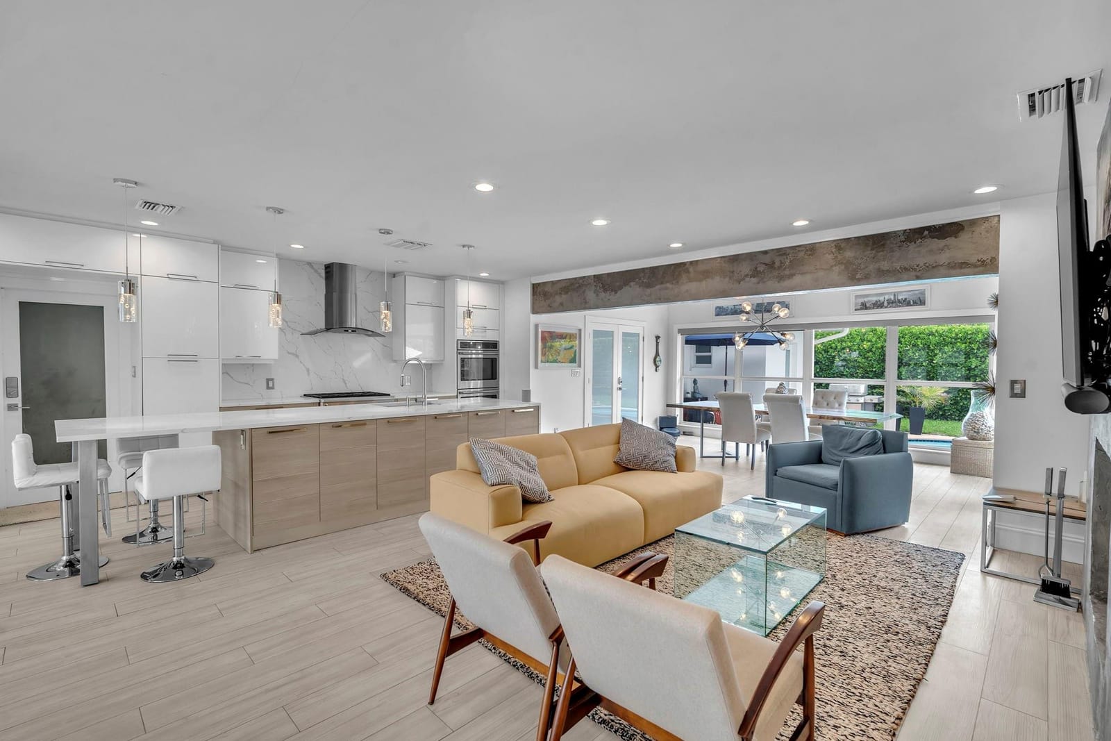2212 NE 32nd Avenue, Fort Lauderdale, FL 33305