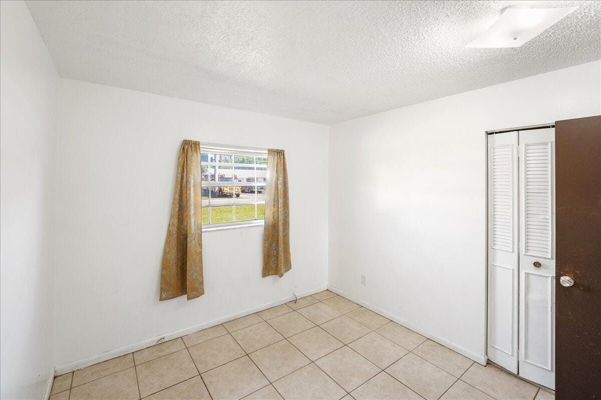 2695 Mohawk Avenue, Fort Pierce, FL 34946 photo 12
