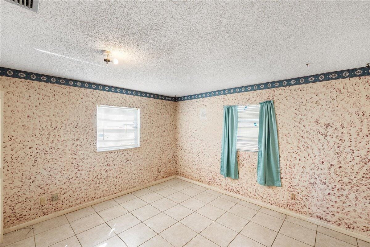 2695 Mohawk Avenue, Fort Pierce, FL 34946 photo 13