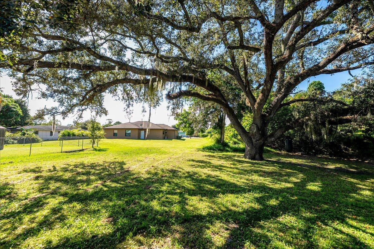 2695 Mohawk Avenue, Fort Pierce, FL 34946 photo 19