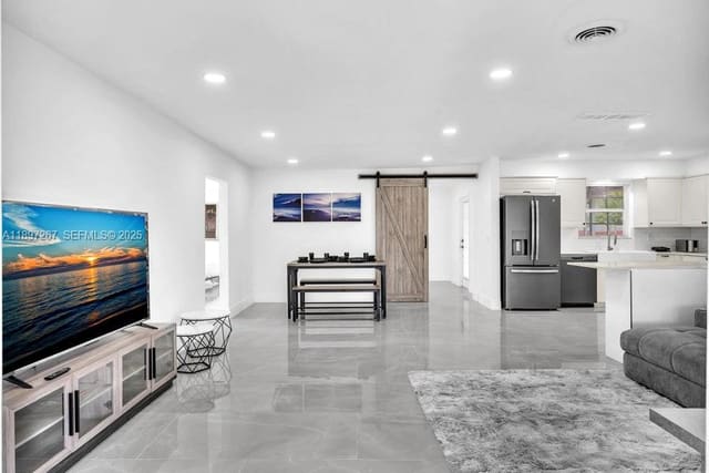 2112 N 14th Terrace, sold in Flamingo Manors, Hollywood, FL