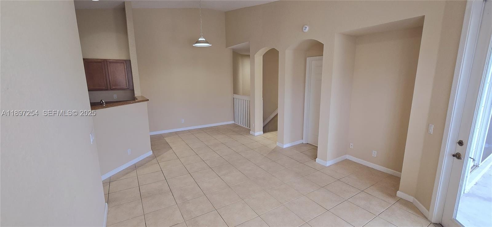 3020 Laurel Ridge Circle — photo 3