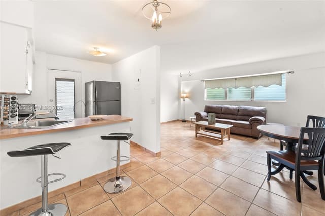 1614 West Avenue 206, Miami Beach, FL 33139