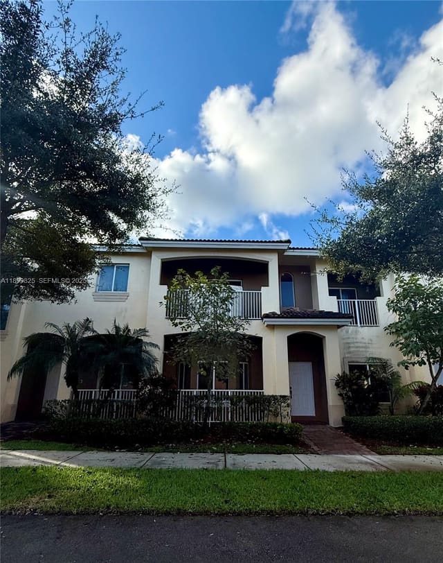 1641 SE 23rd Path, sold in Cali Greens, Homestead, FL