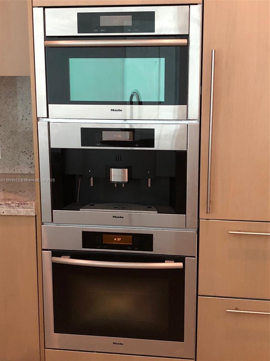 900 Brickell Key Boulevard 2205, Miami, FL 33131 photo 17