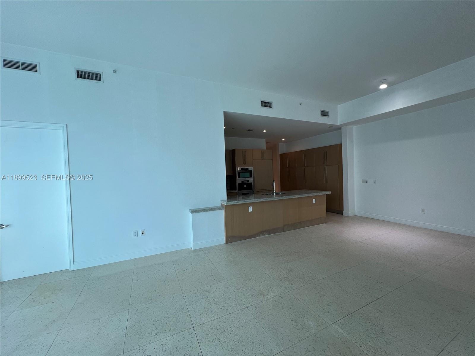 900 Brickell Key Boulevard 2205, Miami, FL 33131 photo 22