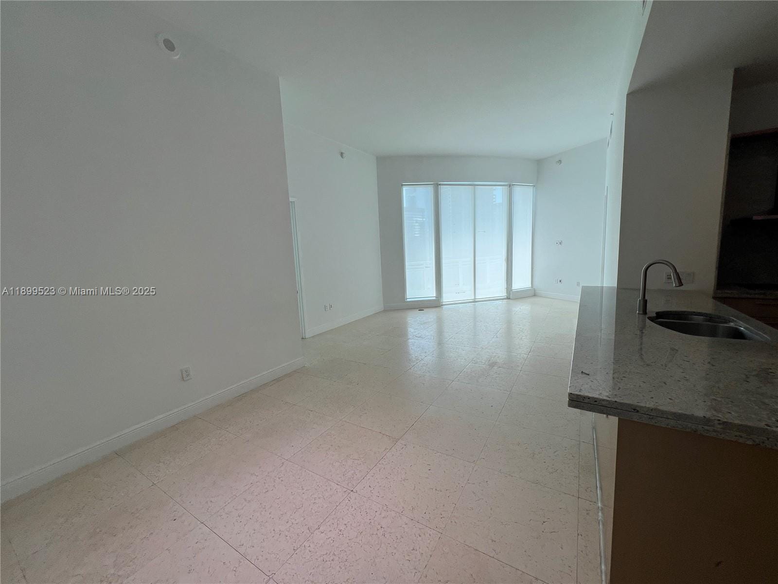 900 Brickell Key Boulevard 2205, Miami, FL 33131 photo 24