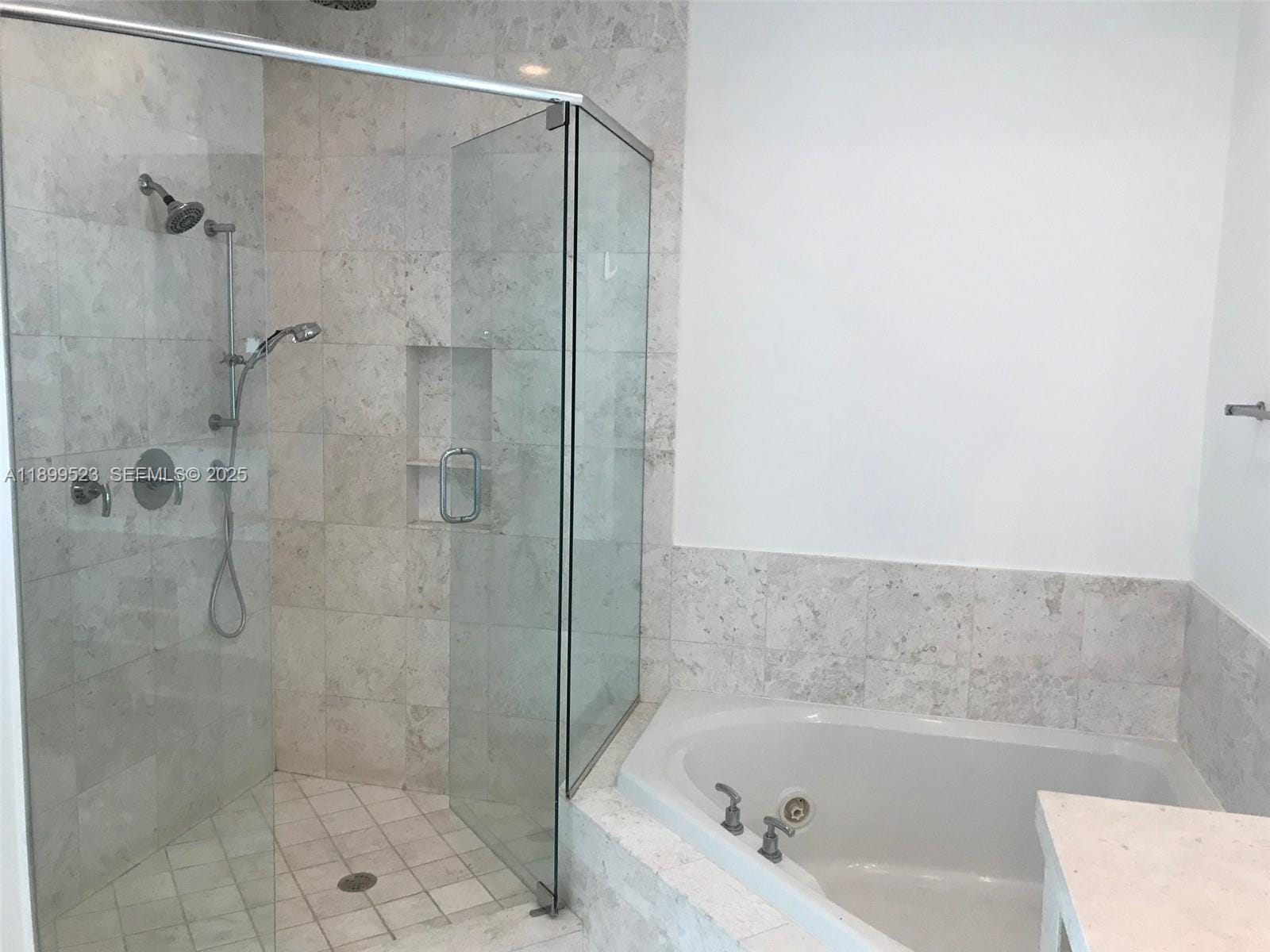 900 Brickell Key Boulevard 2205, Miami, FL 33131 photo 28
