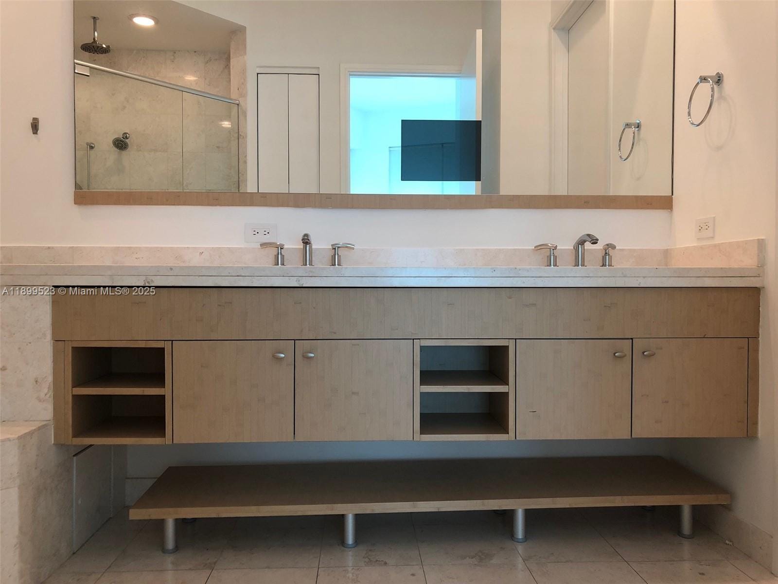 900 Brickell Key Boulevard 2205, Miami, FL 33131 photo 30