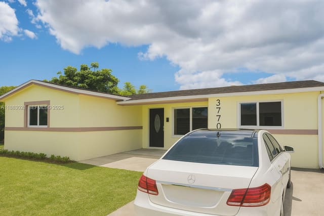 3770 NW 8th Place, sold in Plaza Estates, Lauderhill, FL