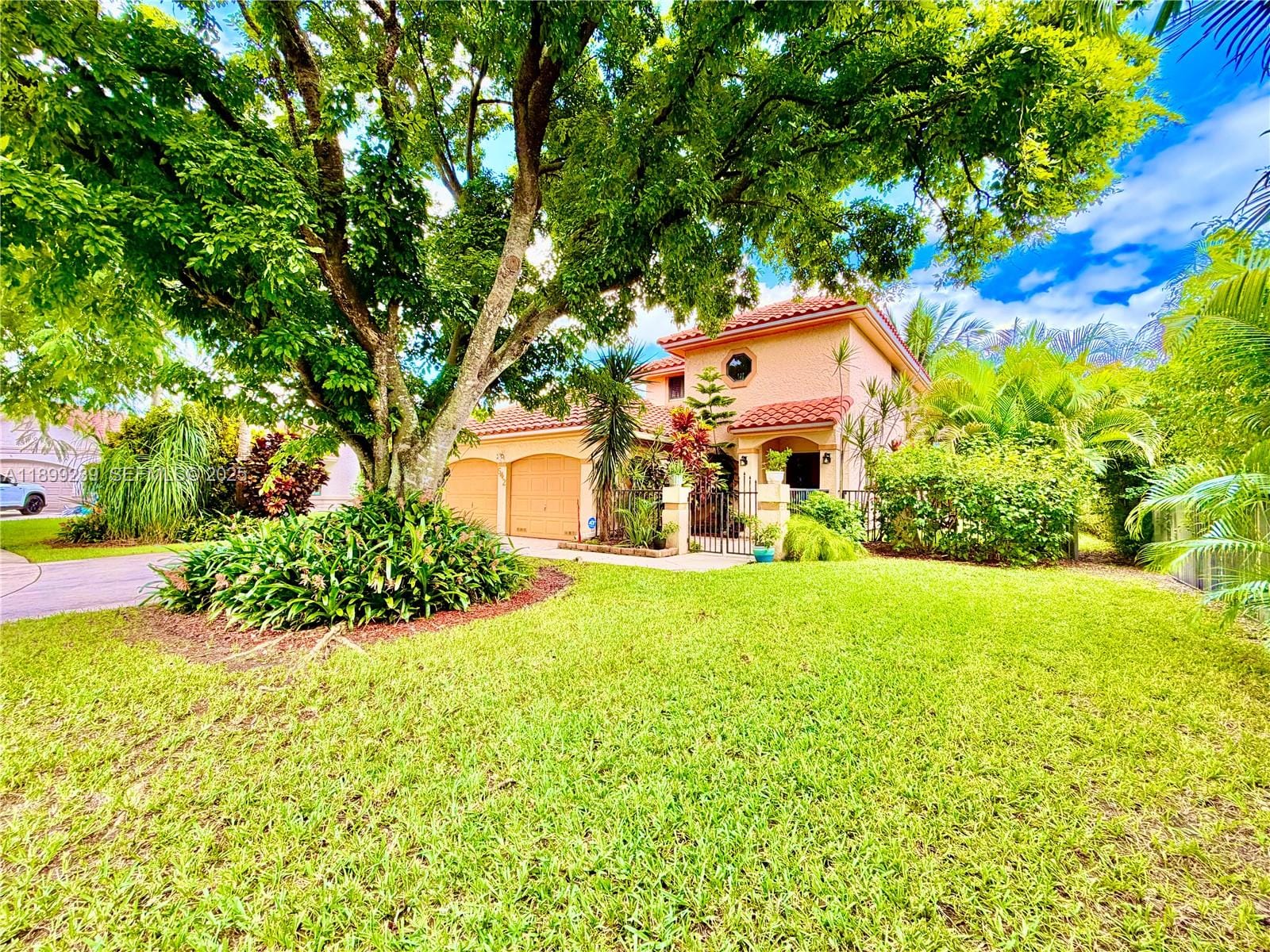 542 NW 39th Terrace, Deerfield Beach, FL 33442