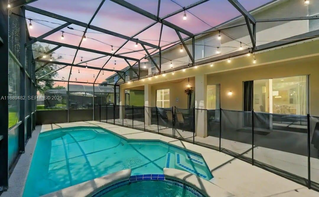 8520 Sunrise Key Drive — photo 9