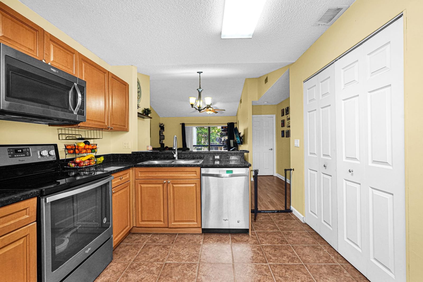 5861 Riverside Drive 206 — photo 10