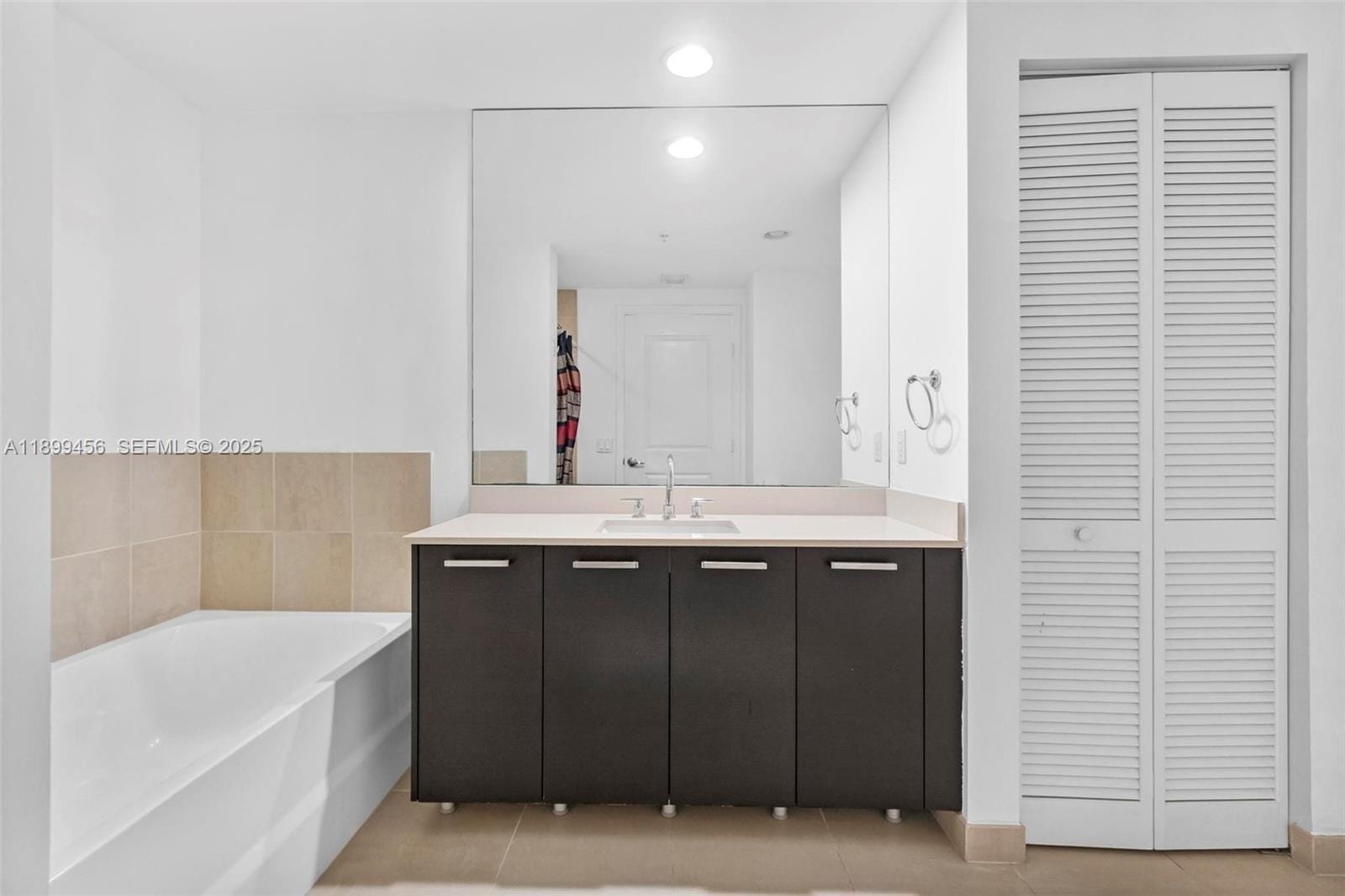 333 NE 24th Street 812, Miami, FL 33137 photo 13