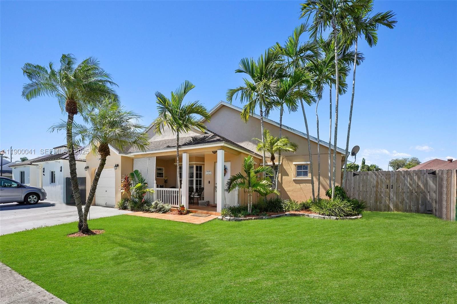 15846 SW 143rd Court — photo 2