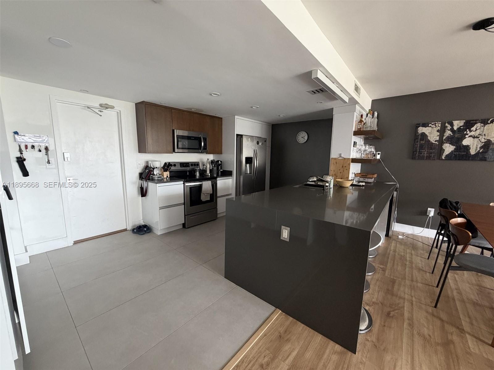 199 Ocean Lane Drive 607, Key Biscayne, FL 33149 photo 2
