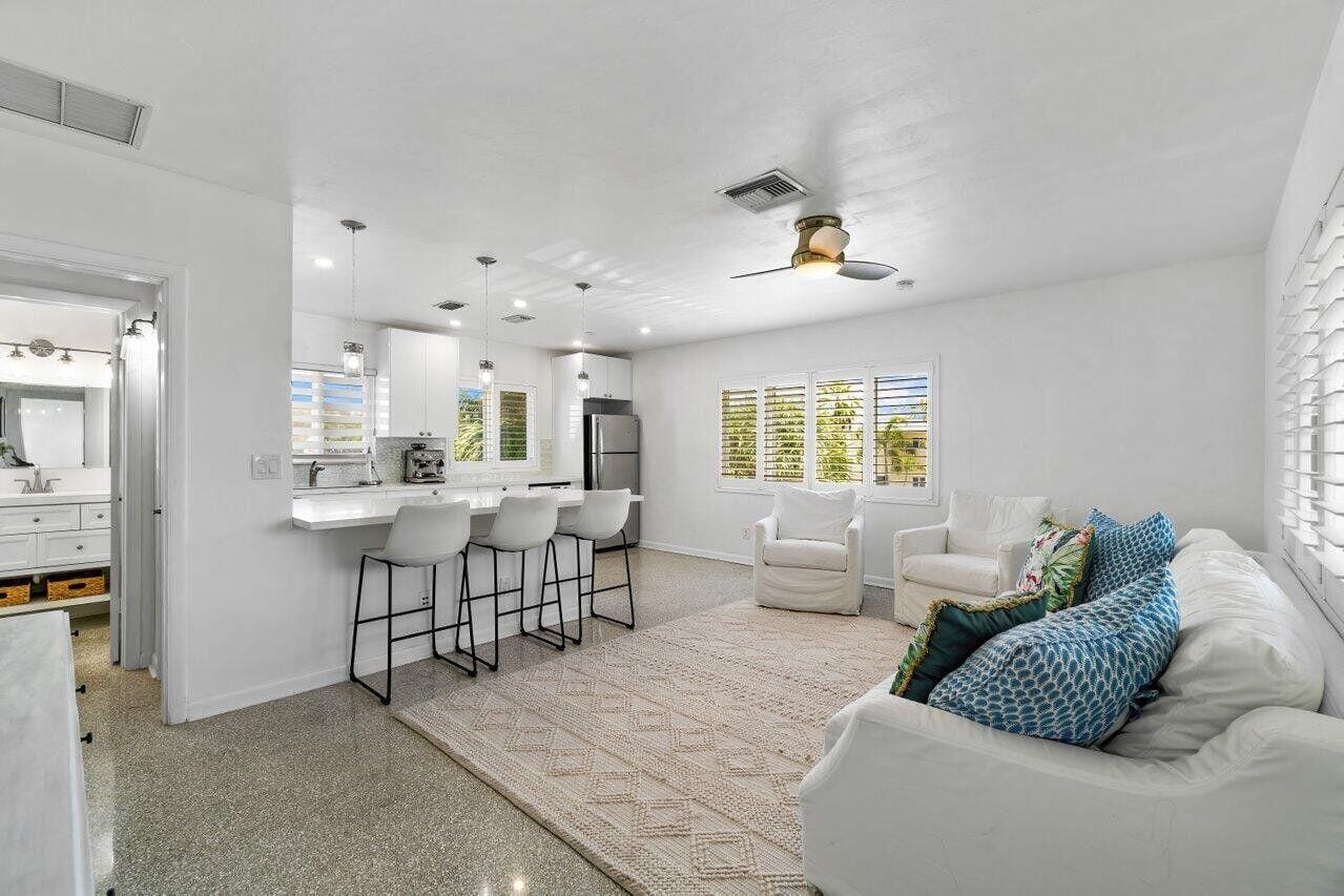 426 NE 7th Avenue 2g — photo 3
