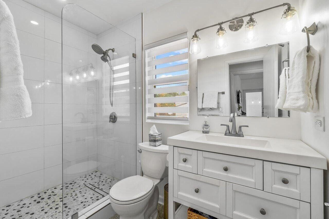 426 NE 7th Avenue 2g — photo 8