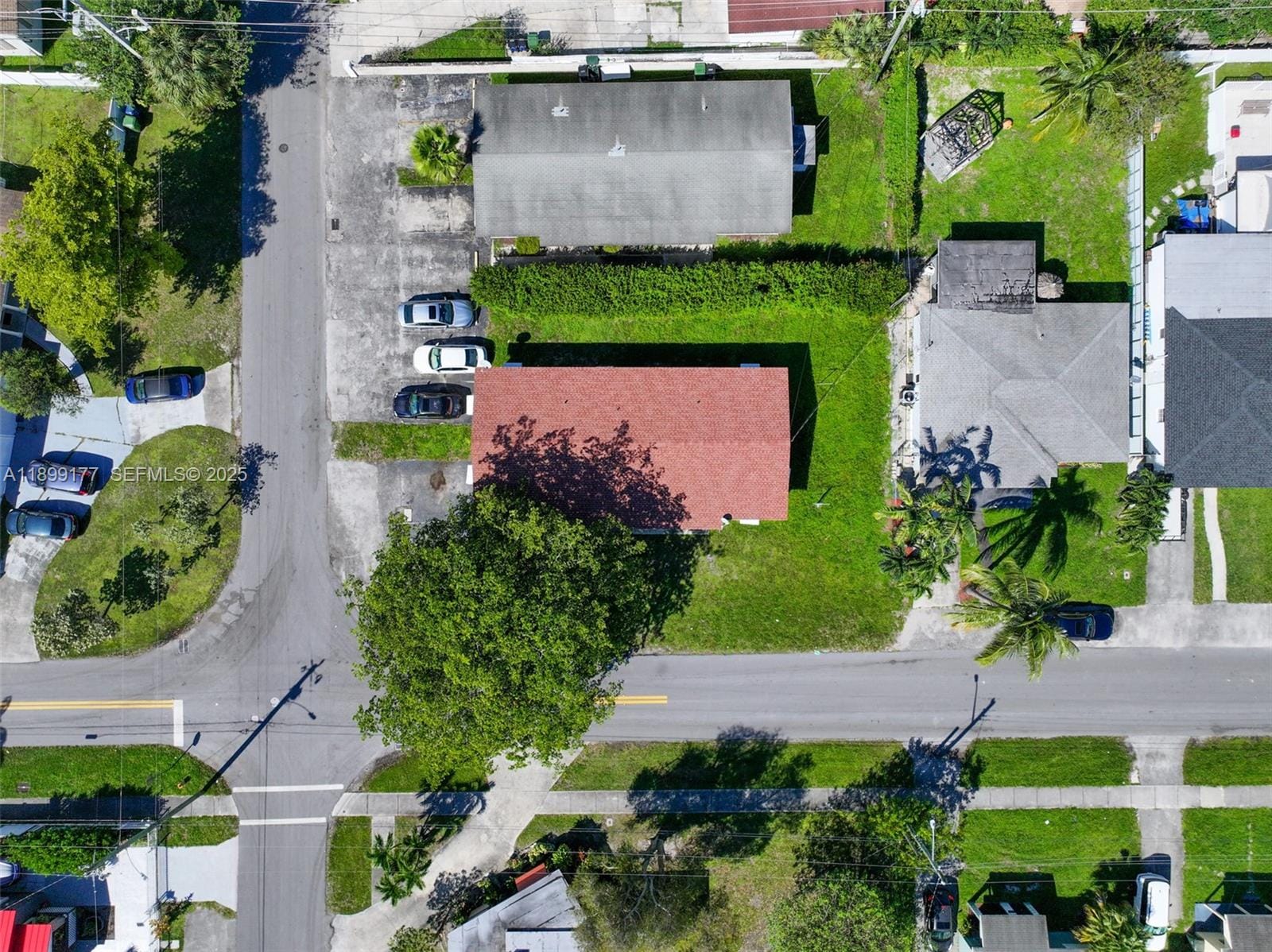 821 SW 7th Avenue, Hallandale Beach, FL 33009