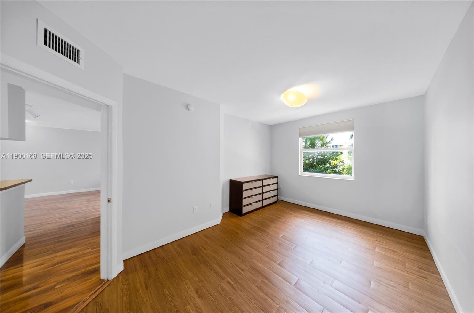 17125 N Bay Road 3301 — photo 12