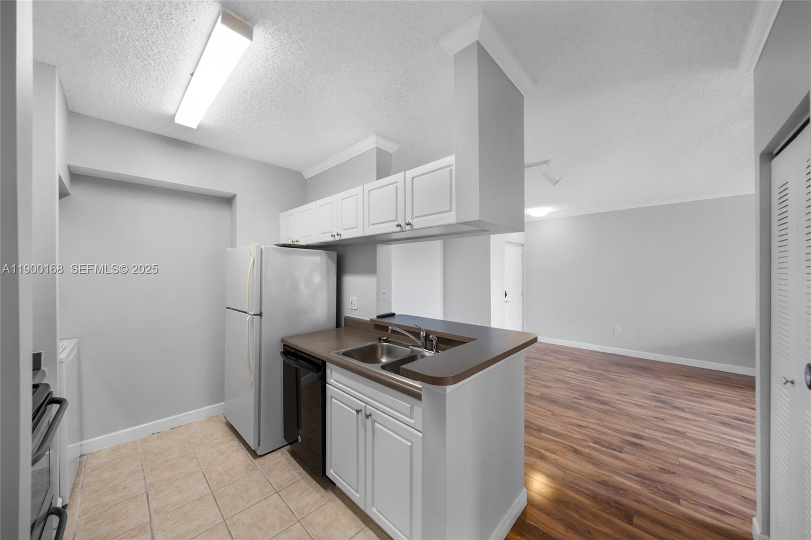 17125 N Bay Road 3301 — photo 10