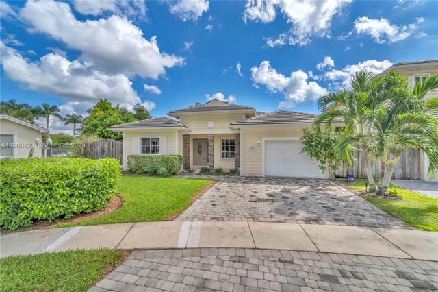 441 SE 31st Avenue, sold in Rauls Place At Oasis, Homestead, FL