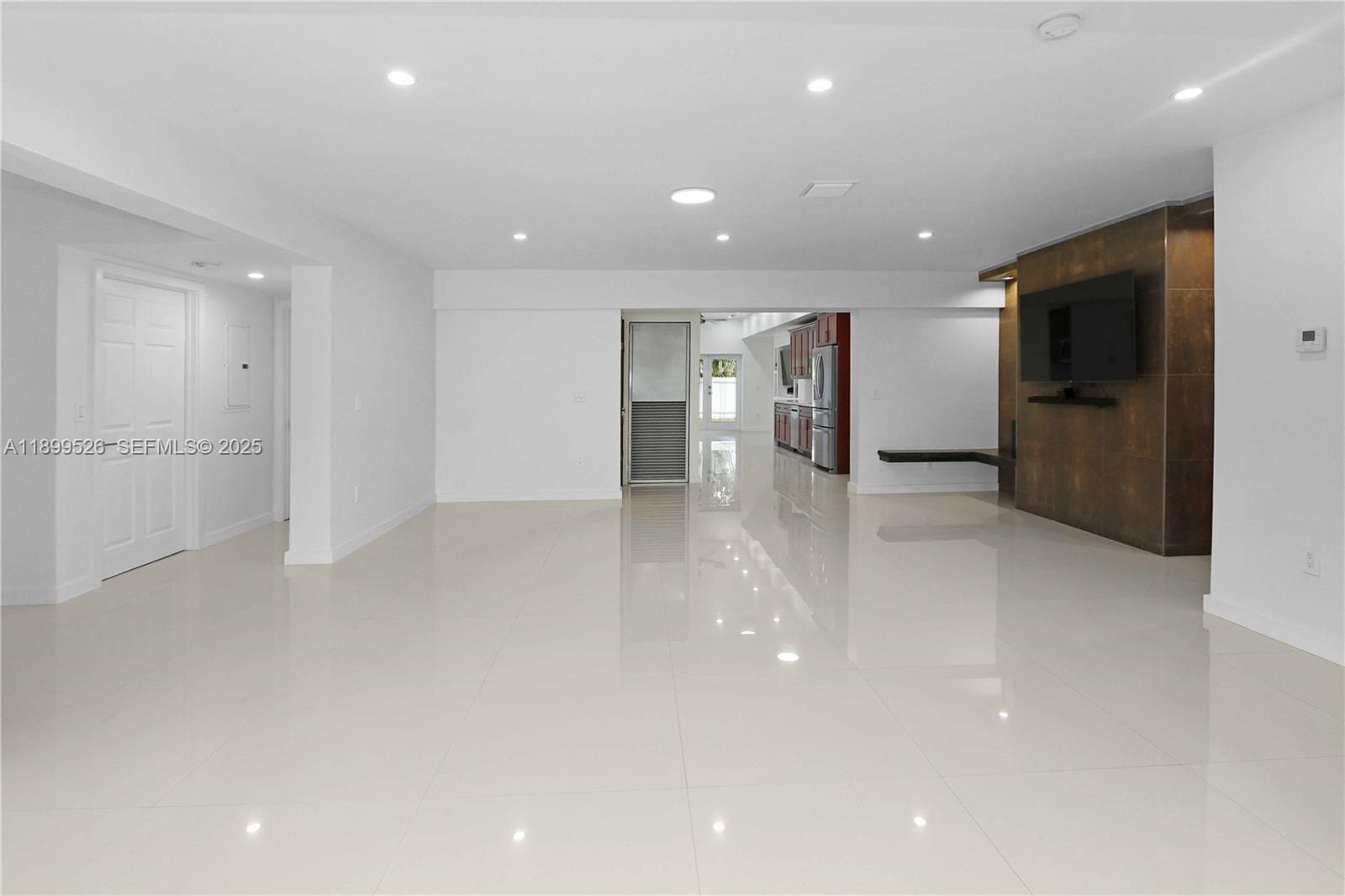 1429 Rodman Street — photo 7