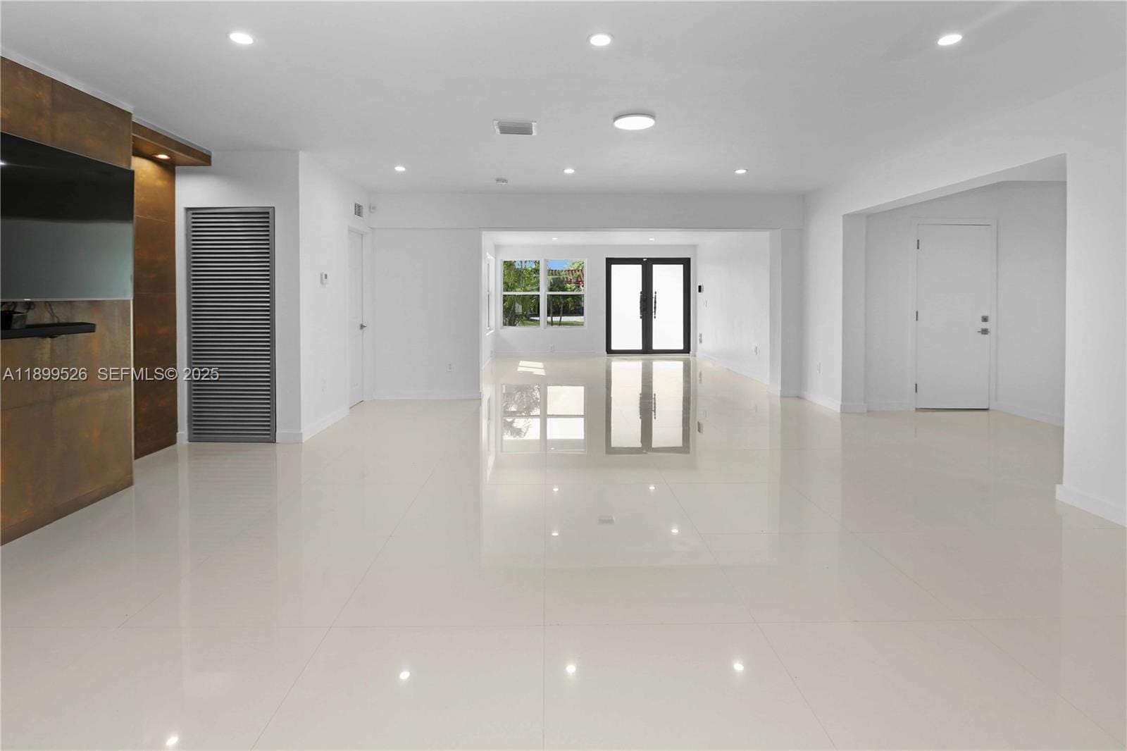 1429 Rodman Street — photo 10