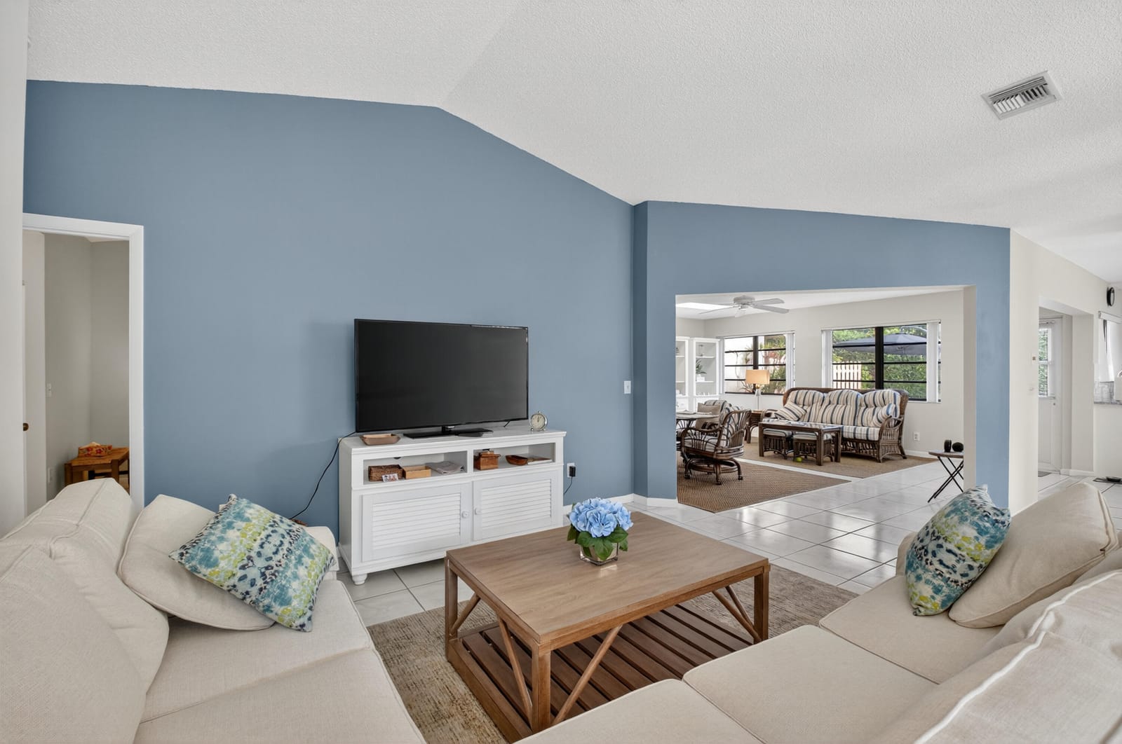 1301 NW 23rd Lane, Delray Beach, FL 33445 photo 11