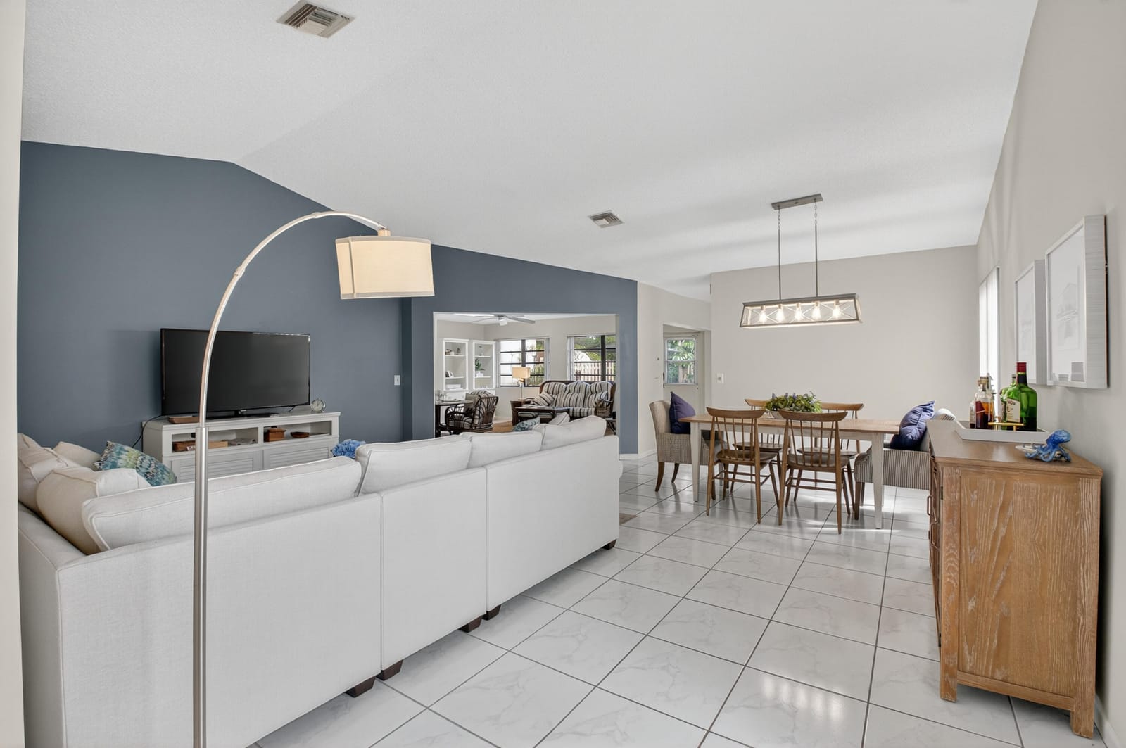1301 NW 23rd Lane, Delray Beach, FL 33445 photo 10