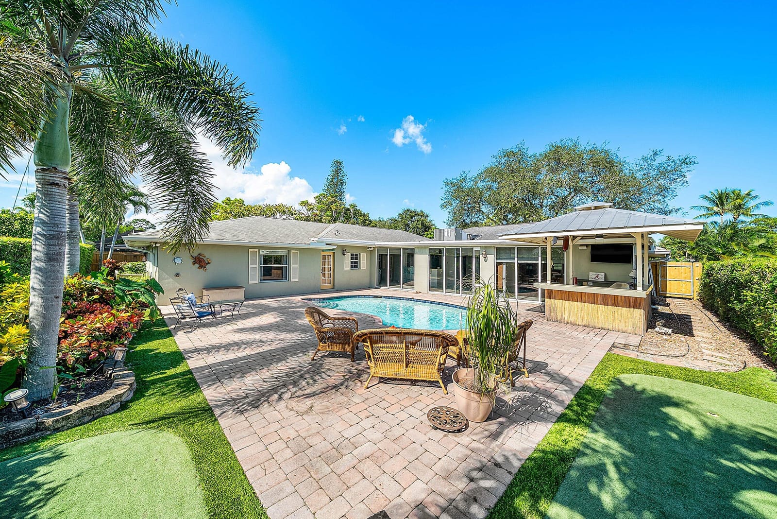 4298 Magnolia Street, Palm Beach Gardens, FL 33418