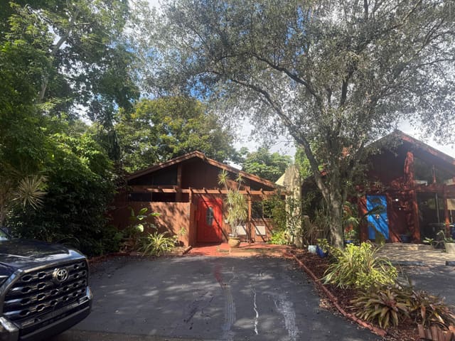 6161 NW 31st Way, Fort Lauderdale, FL 33309