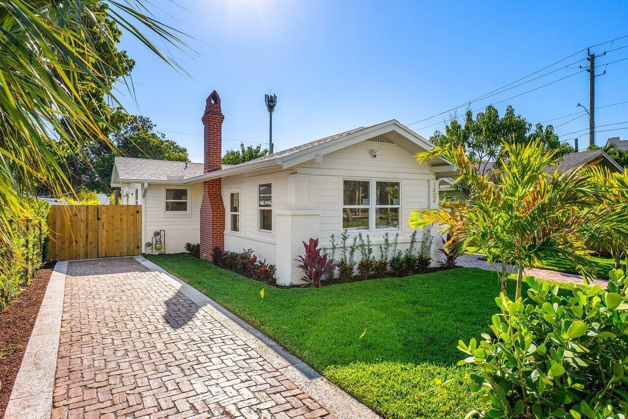 1404 Florida Avenue, West Palm Beach, FL 33401 photo 2